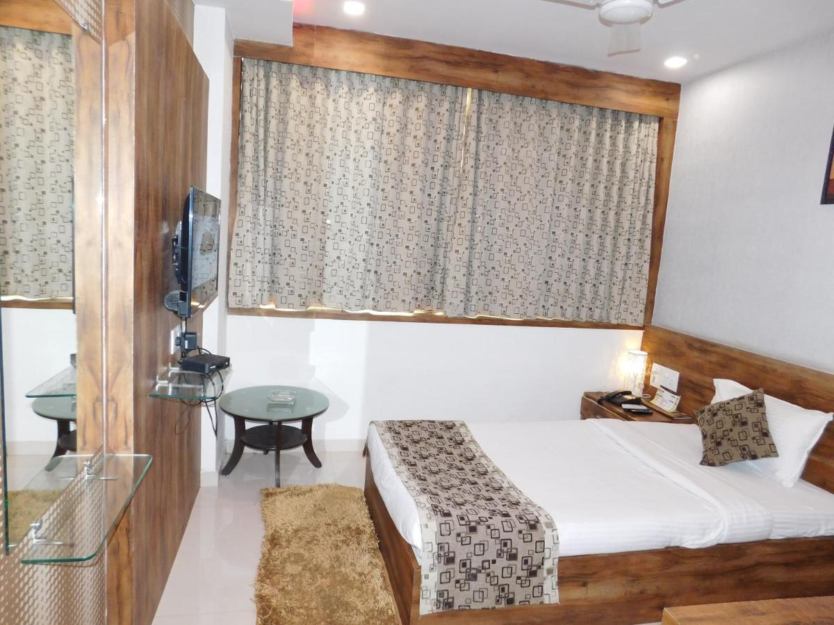 Mundra Hotel Shiva Club And Resort المظهر الخارجي الصورة